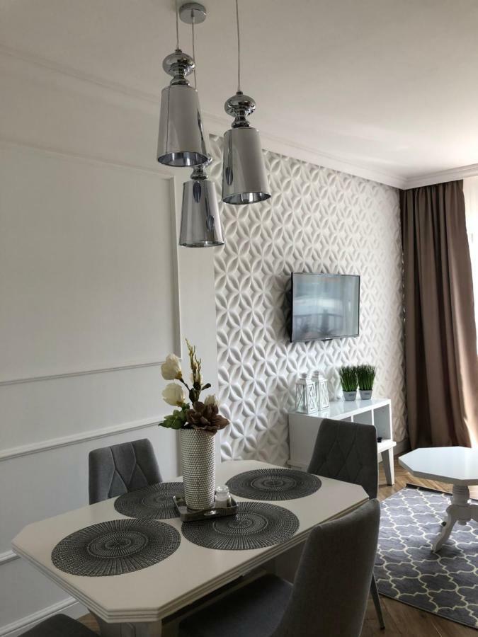 Family & Business Elegant Ul Warszawska - 2 Bedroom, Balcony, Parking Apartment Kielce