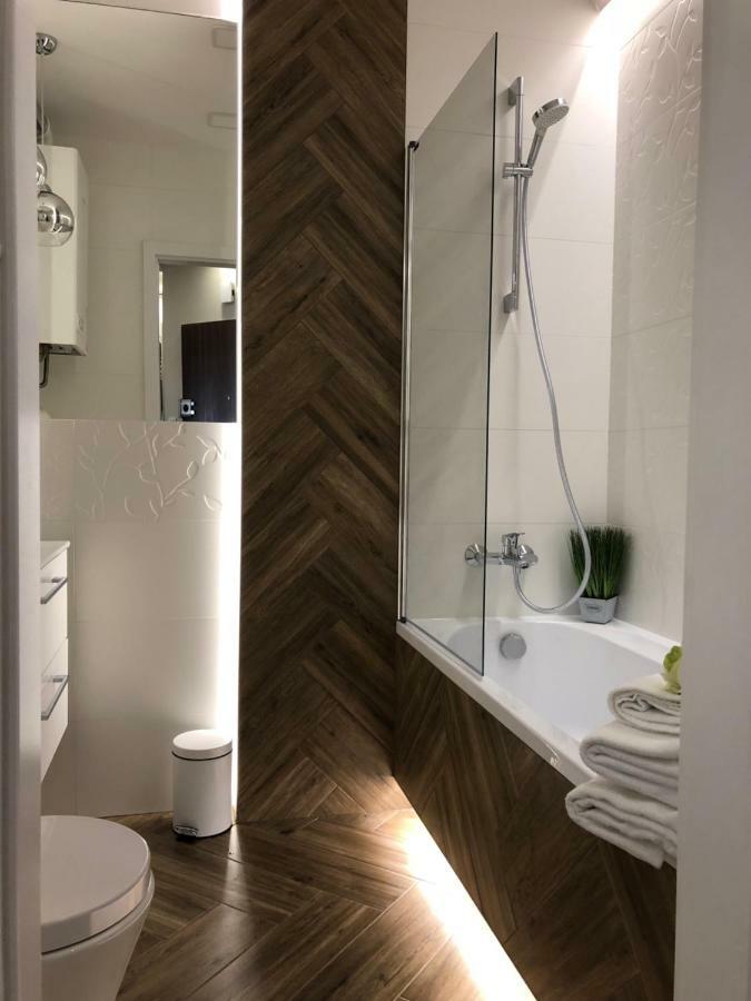 Family & Business Elegant Ul Warszawska - 2 Bedroom, Balcony, Parking
