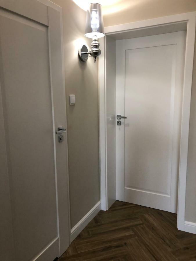 Apartment Family & Business Elegant Ul Warszawska - 2 Bedroom, Balcony, Parking Kielce