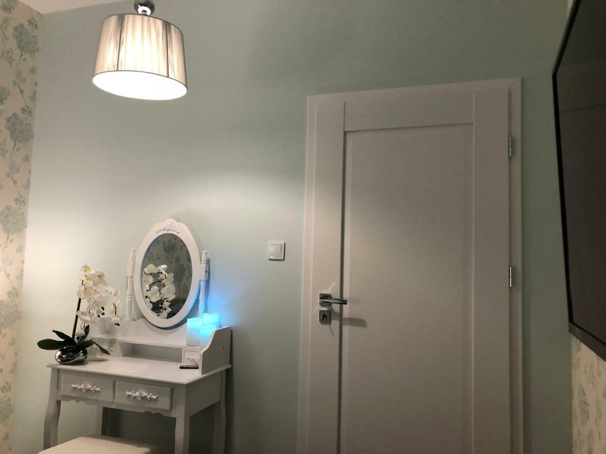 Family & Business Elegant Ul Warszawska - 2 Bedroom, Balcony, Parking Kielce